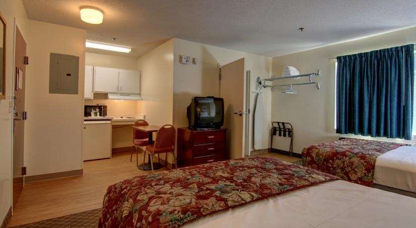 Intown Suites Extended Stay Atlanta Ga - Snellville Pokój zdjęcie