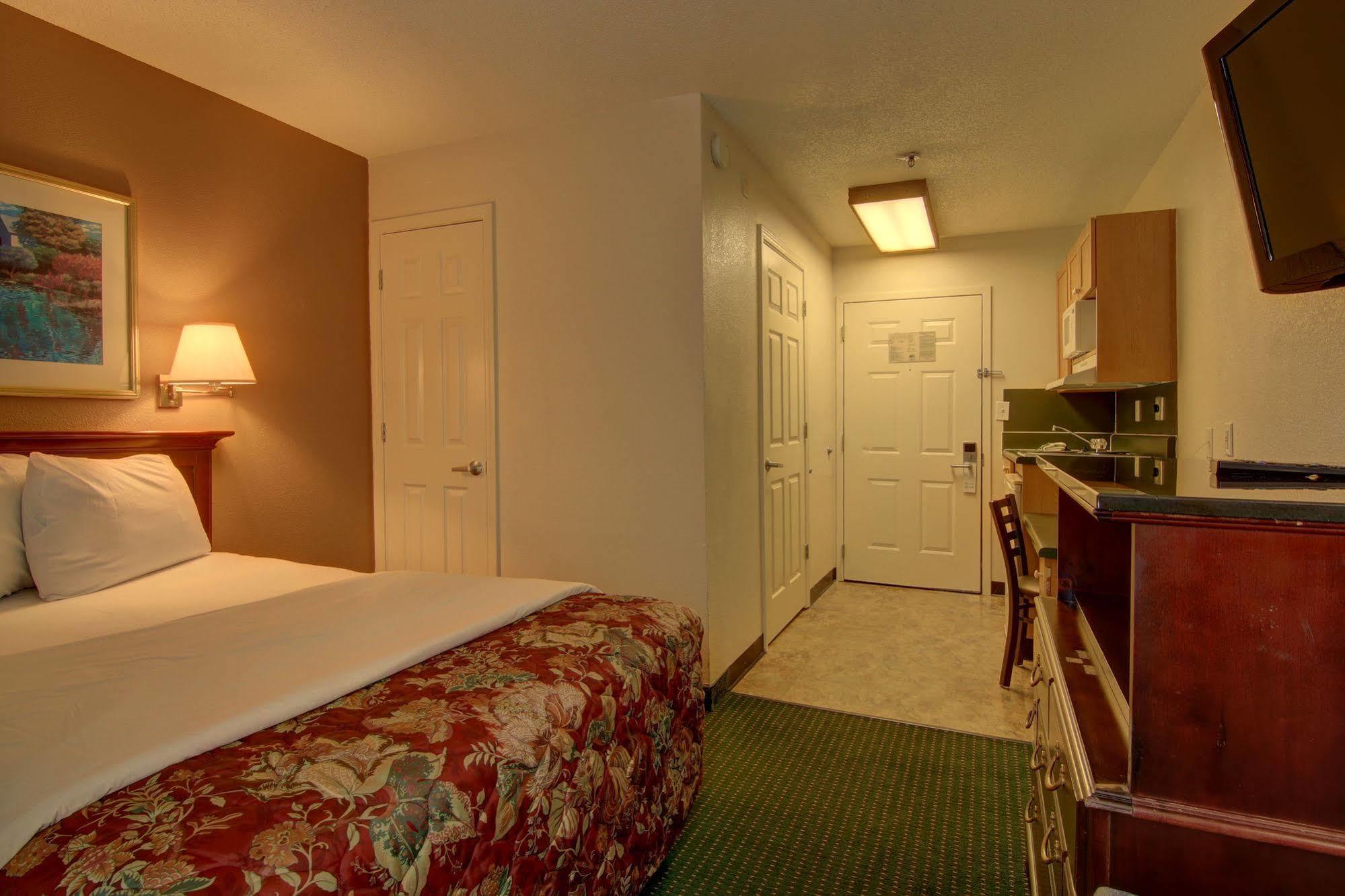 Intown Suites Extended Stay Atlanta Ga - Snellville Zewnętrze zdjęcie
