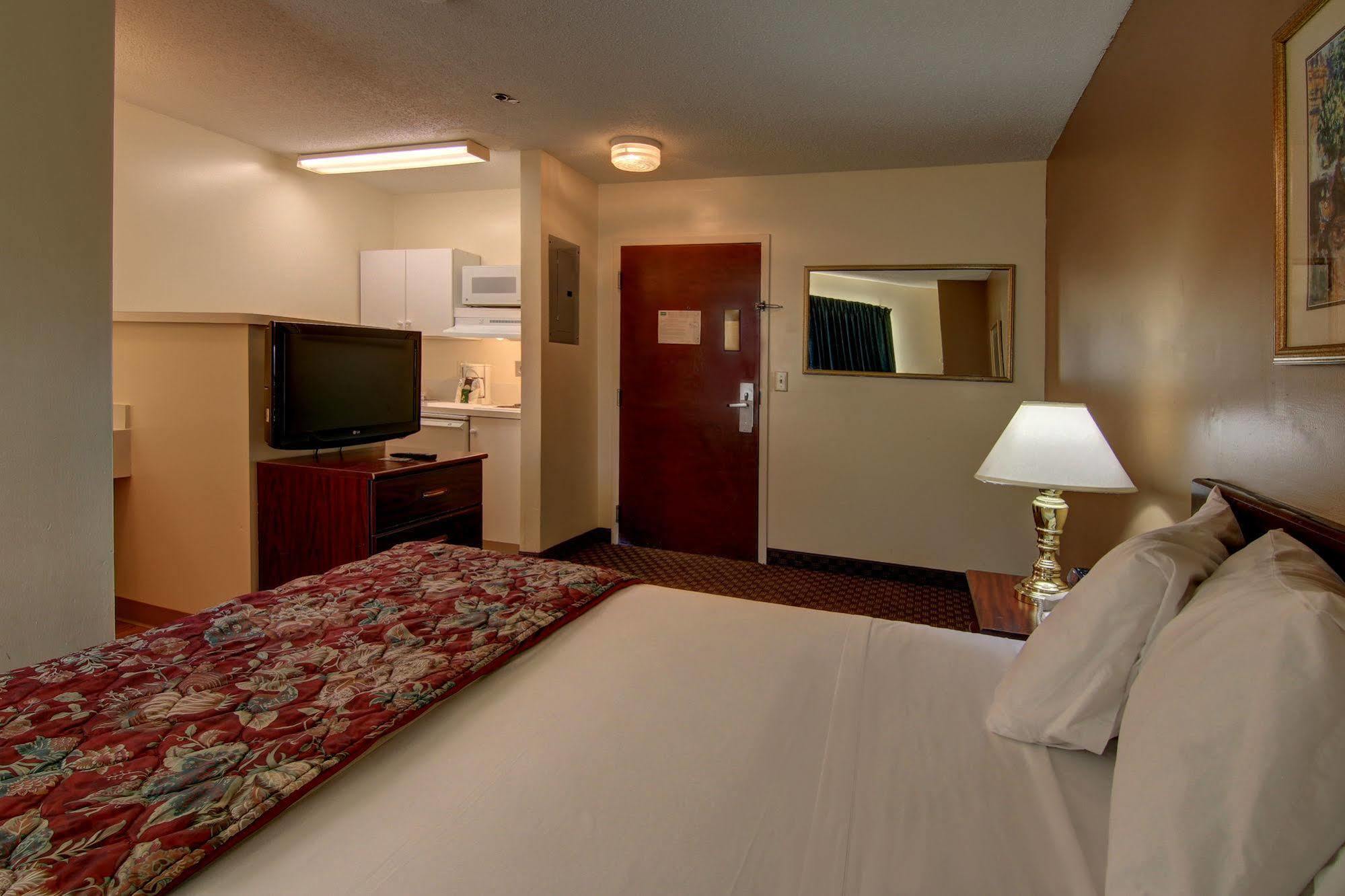 Intown Suites Extended Stay Atlanta Ga - Snellville Zewnętrze zdjęcie