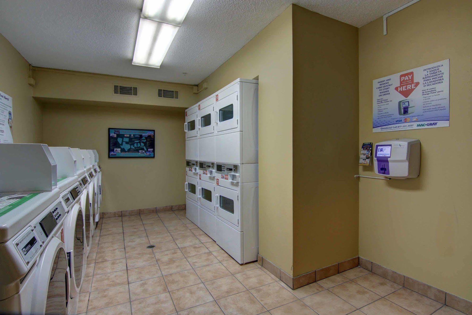 Intown Suites Extended Stay Atlanta Ga - Snellville Zewnętrze zdjęcie