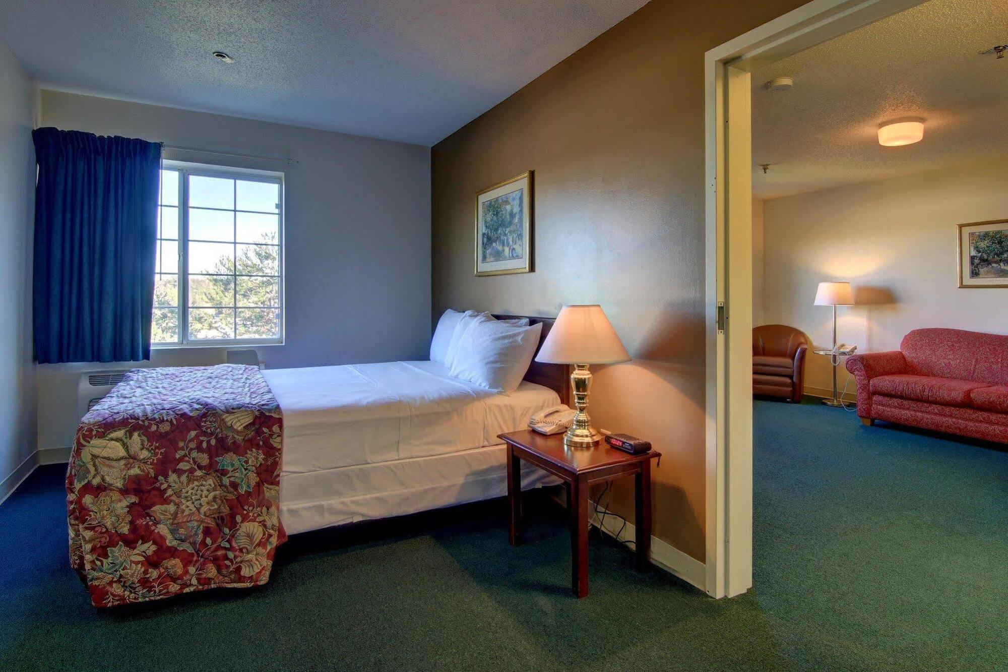 Intown Suites Extended Stay Atlanta Ga - Snellville Zewnętrze zdjęcie